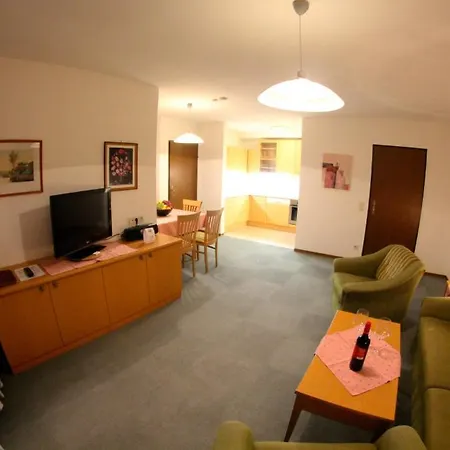 Ferienappartements Heinzle - Ihr Ferienresort St. Jakob in Defereggen Zimmer foto